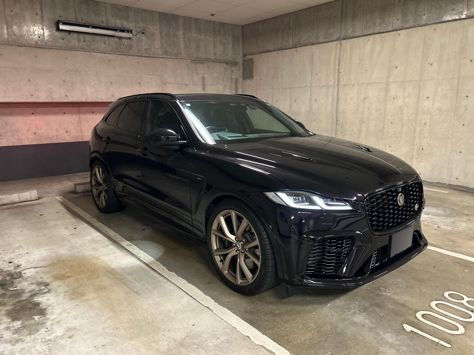 ジャガー / F-ペイス SVR EDITION 1988